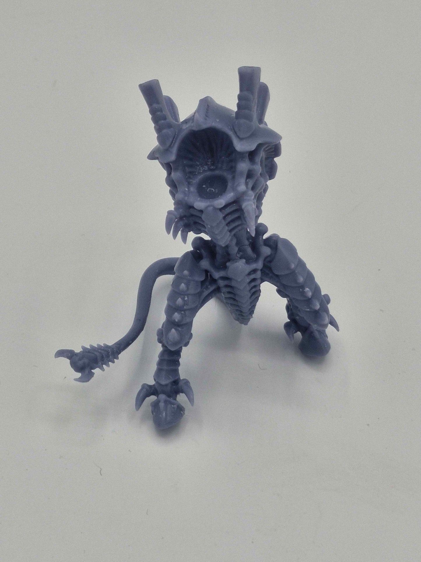 3D Printed Bug Torso and Legs Compatible with Tyranid Hive Tyrant on Foot