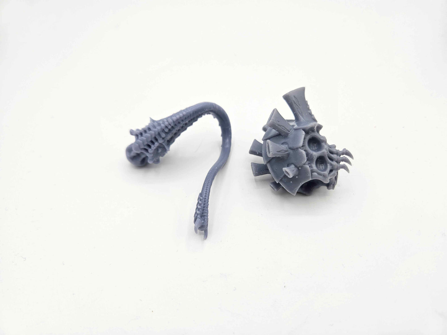 3D Printed Bug Torso and Legs Compatible with Tyranid Hive Tyrant on Foot